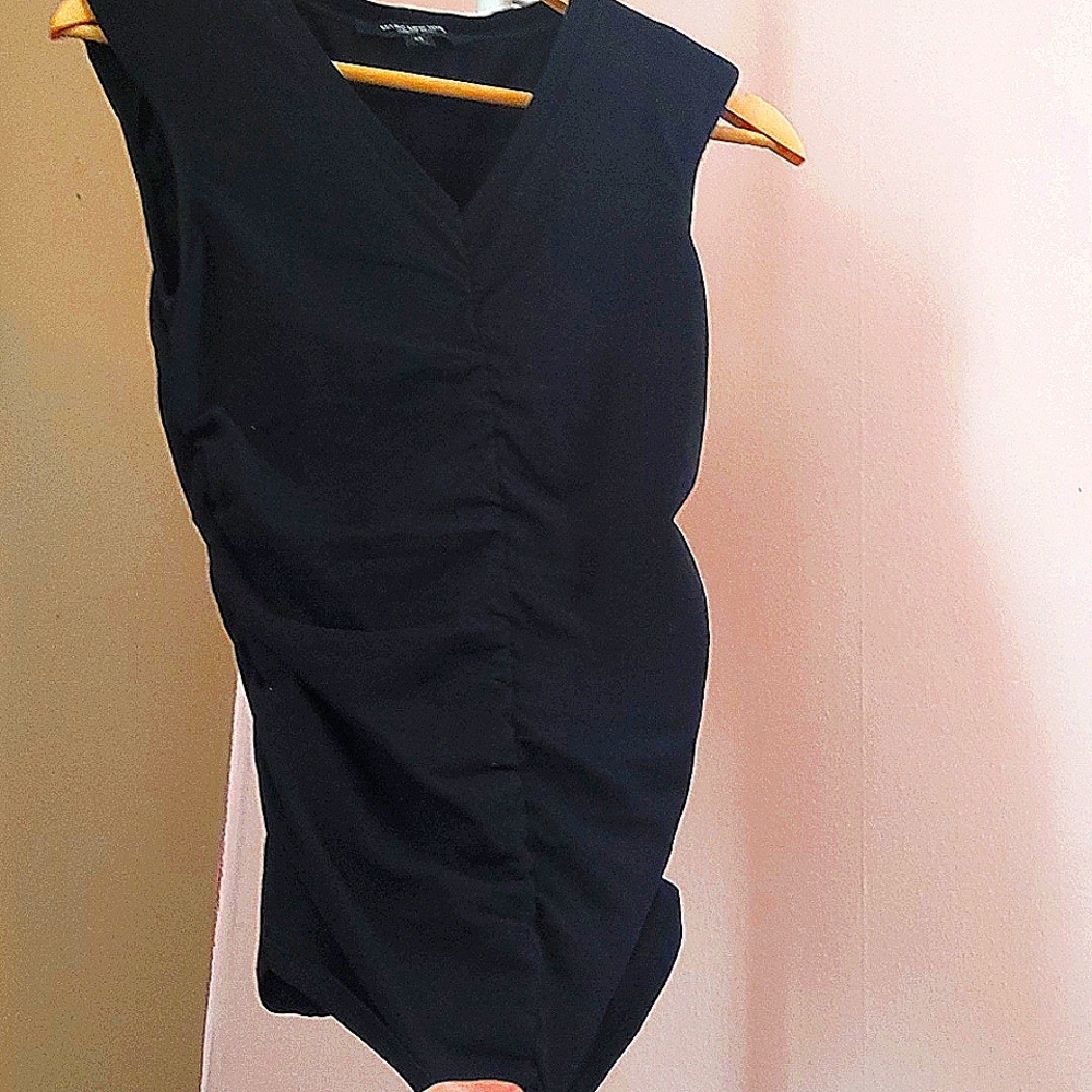 MARC NEW YORK Rouched V-neck - Picture 2 of 2